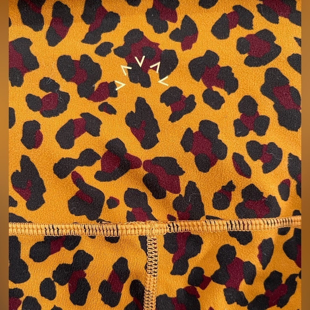 Varley leopard legging - Picture 3 of 7